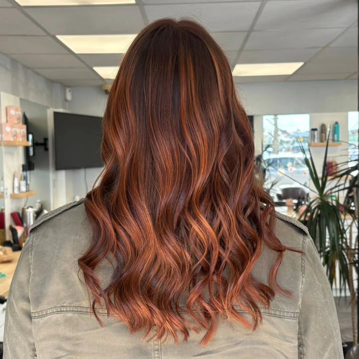 balayage cuivree By Virginie a Saint Renan wellaprofessional wella 1 2156352571743055 - Brest, Gouesnou, Saint-Renan balayage cuivree By Virginie a Saint Renan wellaprofessional wella 1 2156352571743055 - Brest, Gouesnou, Saint-Renan